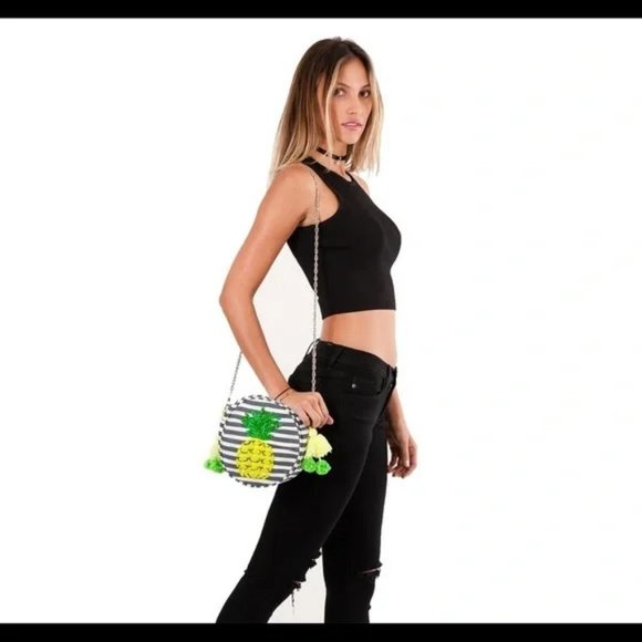 Adorable Pineapple Crossbody Bag - Picture 2 of 4